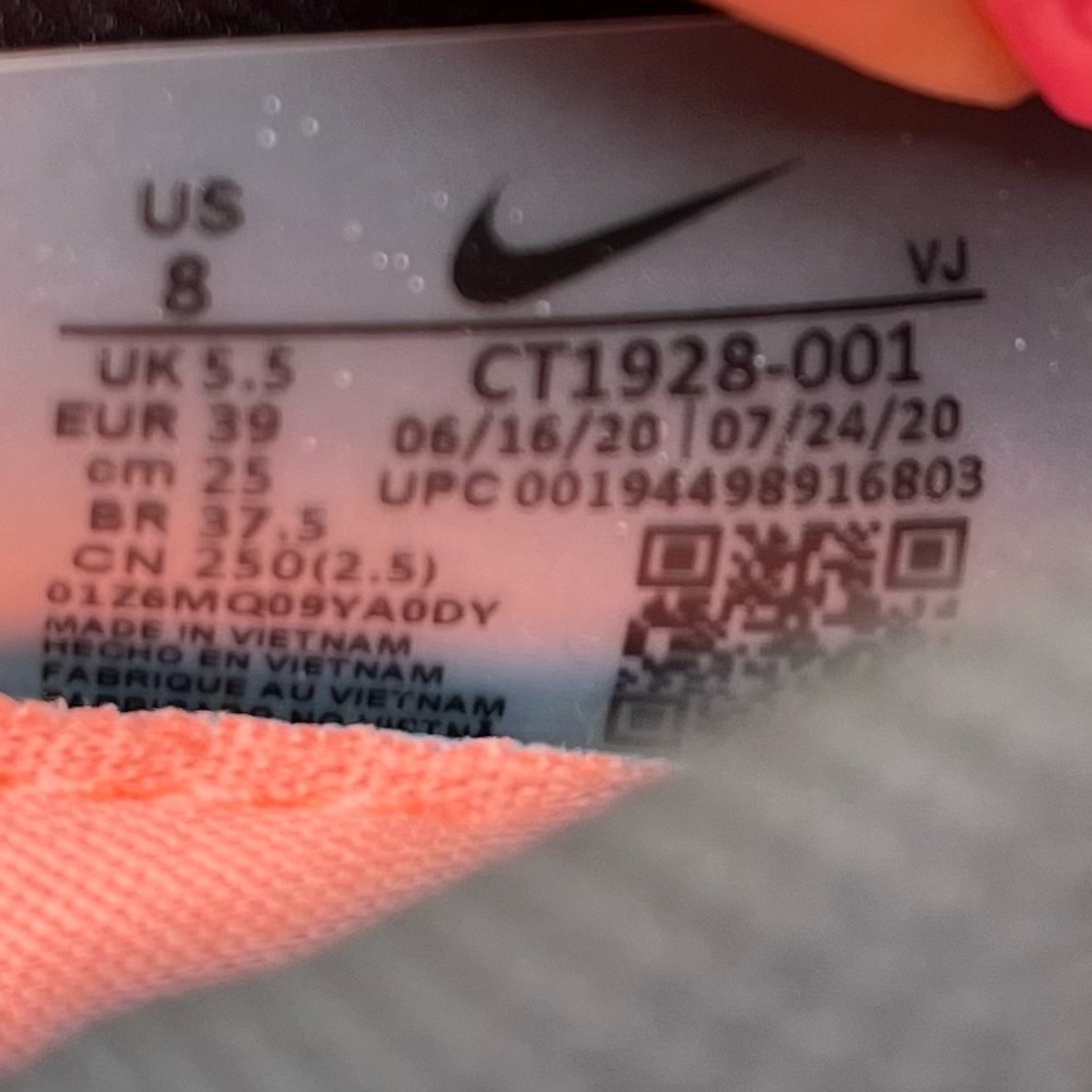 Nike Air Max Up 'Black Atomic Pink' Sneakers - Picture 10 of 12